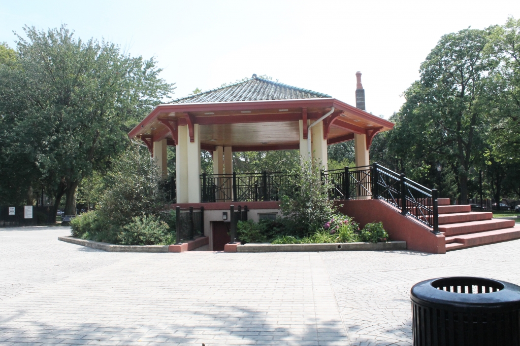 Gazebo at hailton park, jersey city