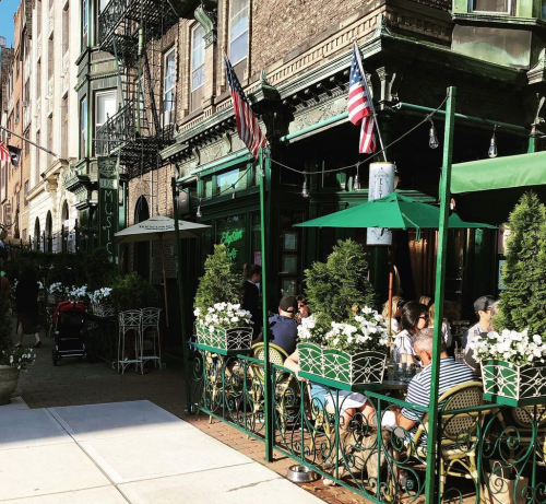 Outdoor dining restaurants in Hoboken